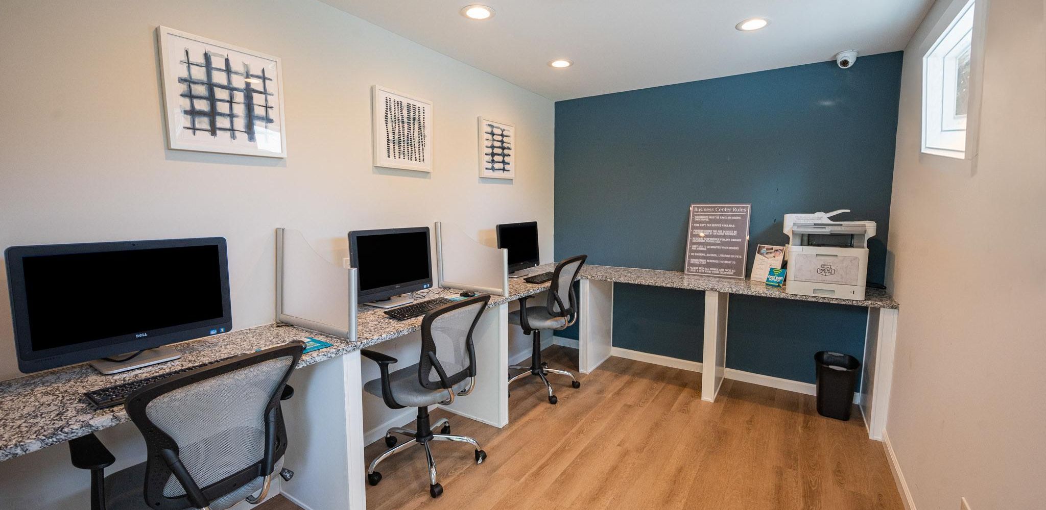 Hawthorne Commons  apartment business center co-working space