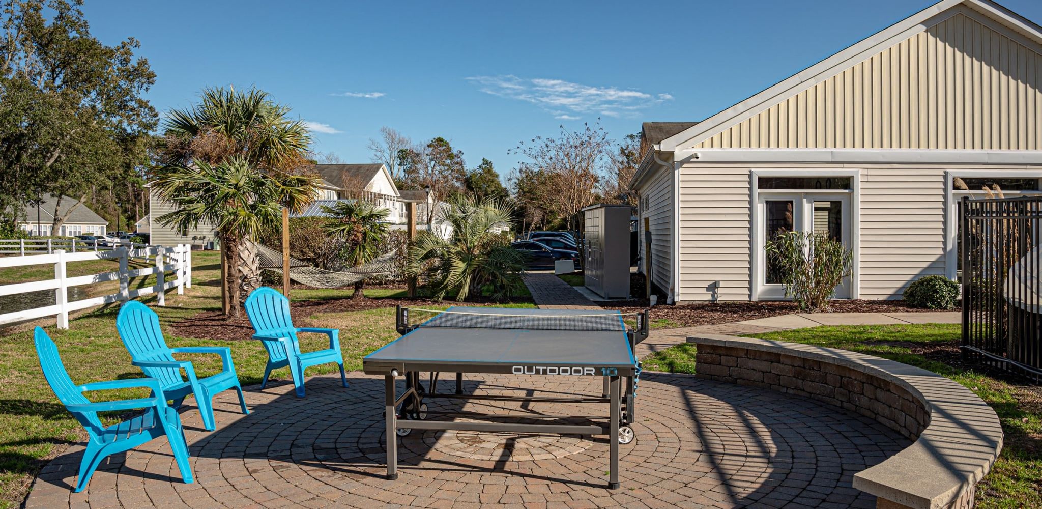 Hawthorne Commons outdoor hangout area with ping pong table and various seating options